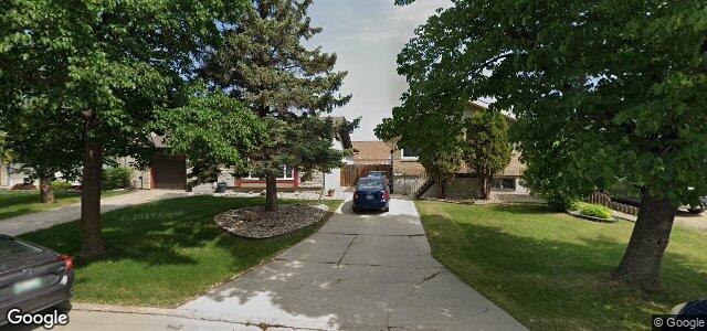 Larawan ng 15 Woodfield Bay sa Winnipeg, Manitoba