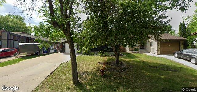 Larawan ng 18 Woodchester Bay sa Winnipeg, Manitoba