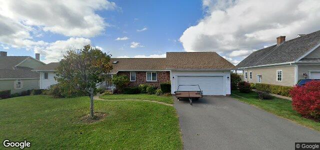 Larawan ng 30 Brittany Drive sa Winnipeg, Manitoba