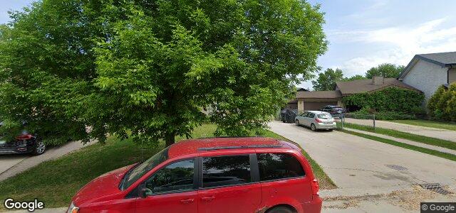 Larawan ng 35 Woodchester Bay sa Winnipeg, Manitoba