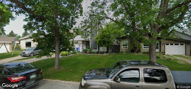 Larawan ng 35 Woodview Bay sa Winnipeg, Manitoba