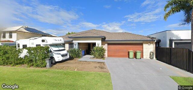 Larawan ng 39 Brittany Drive sa Winnipeg, Manitoba