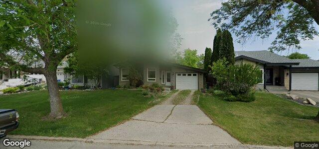 Larawan ng 39 Woodview Bay sa Winnipeg, Manitoba