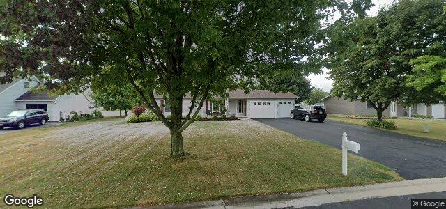 Larawan ng 50 Woodstock Lane sa Winnipeg, Manitoba