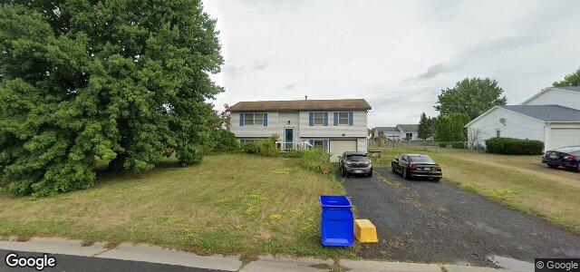 Larawan ng 6 Woodstock Lane sa Winnipeg, Manitoba