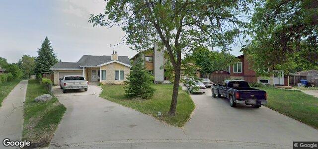 Photo of 63 Woodview Bay in Winnipeg, Manitoba