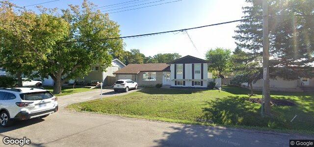 Larawan ng 675 Laxdal Road sa Winnipeg, Manitoba