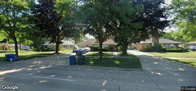 Larawan ng 703 Elmhurst Road sa Winnipeg, Manitoba