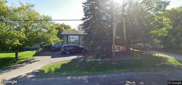 Larawan ng 705 Laxdal Road sa Winnipeg, Manitoba