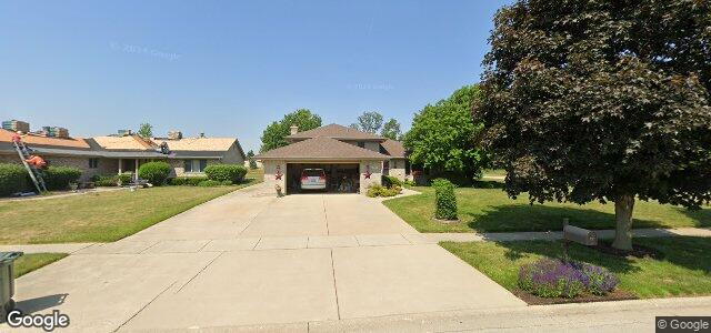 Larawan ng 71 Brittany Drive sa Winnipeg, Manitoba