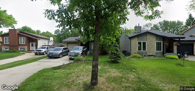 Larawan ng 71 Woodview Bay sa Winnipeg, Manitoba
