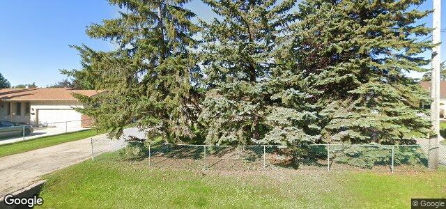 Larawan ng 716 Laxdal Road sa Winnipeg, Manitoba