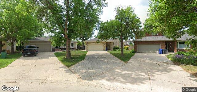 Larawan ng 79 Brittany Drive sa Winnipeg, Manitoba