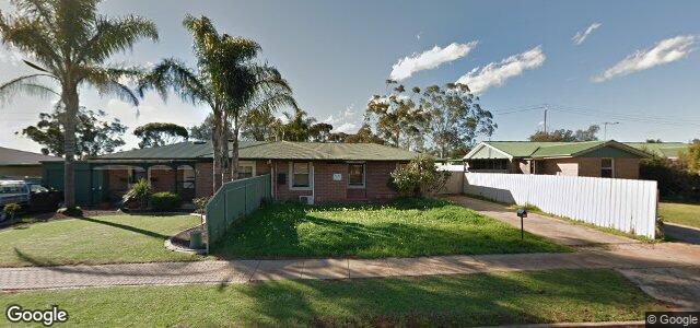 Larawan ng 79 Donnington Road sa Winnipeg, Manitoba