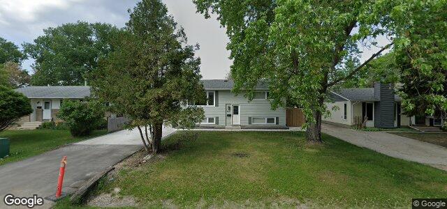 Larawan ng 822 Laxdal Road sa Winnipeg, Manitoba