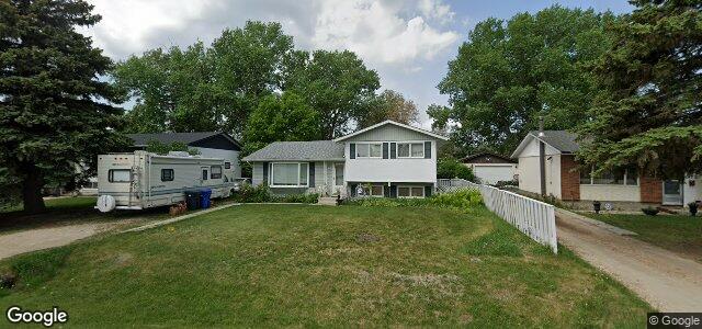 Larawan ng 834 Laxdal Road sa Winnipeg, Manitoba