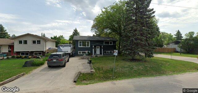 Larawan ng 853 Laxdal Road sa Winnipeg, Manitoba