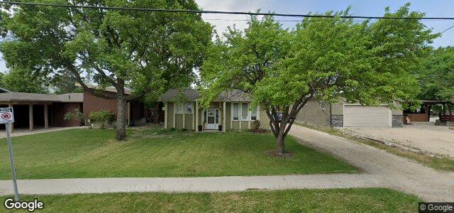 Larawan ng 880 Elmhurst Road sa Winnipeg, Manitoba