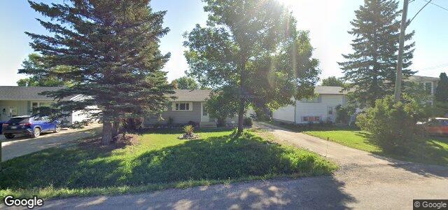 Larawan ng 881 Laxdal Road sa Winnipeg, Manitoba