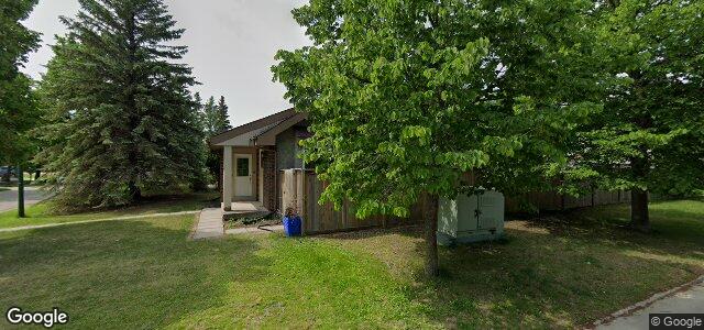 Larawan ng 90 Woodfield Bay sa Winnipeg, Manitoba