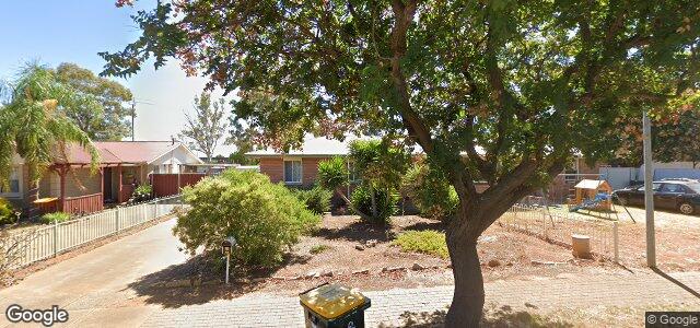 Larawan ng 97 Donnington Road sa Winnipeg, Manitoba