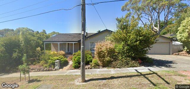 Larawan ng 2 Cambrian Crescent sa Winnipeg, Manitoba