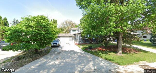 Photo of 30 Blossom Bay in Winnipeg, Manitoba