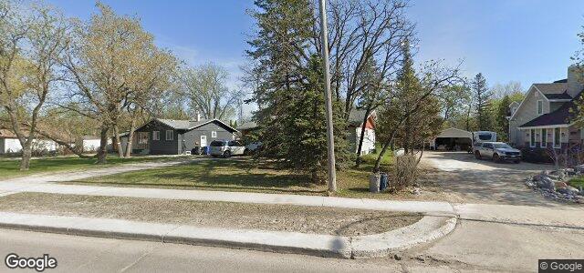 Larawan ng 4416 Grant Avenue sa Winnipeg, Manitoba