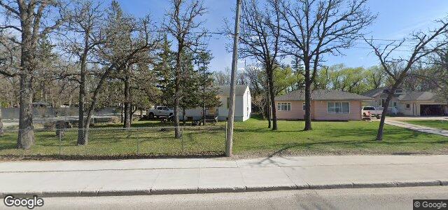 Larawan ng 4714 Roblin Boulevard sa Winnipeg, Manitoba