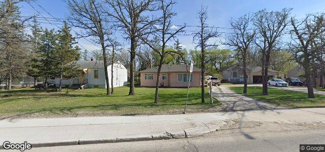 Larawan ng 4718 Roblin Boulevard sa Winnipeg, Manitoba