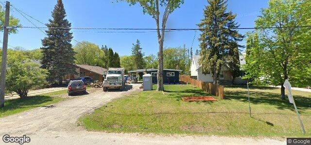Larawan ng 602 Oakdale Drive sa Winnipeg, Manitoba