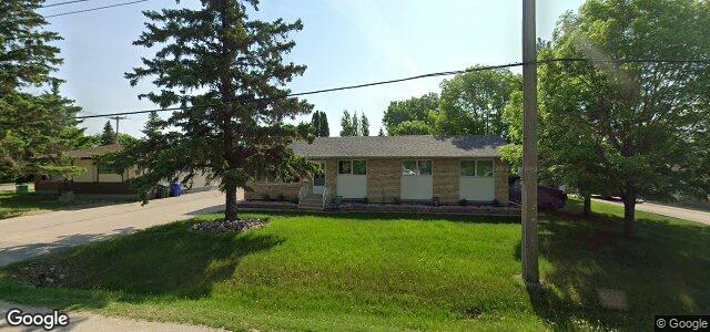 Larawan ng 697 Oakdale Drive sa Winnipeg, Manitoba