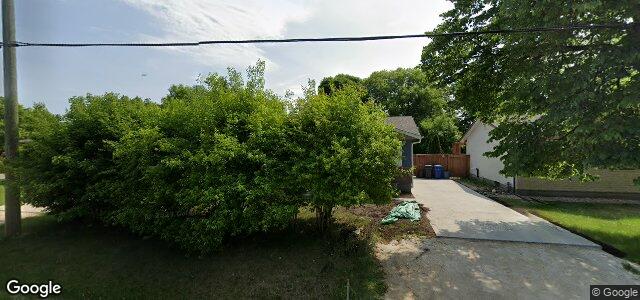 Larawan ng 725 Oakdale Drive sa Winnipeg, Manitoba