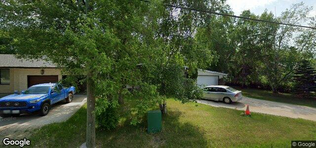 Larawan ng 733 Oakdale Drive sa Winnipeg, Manitoba