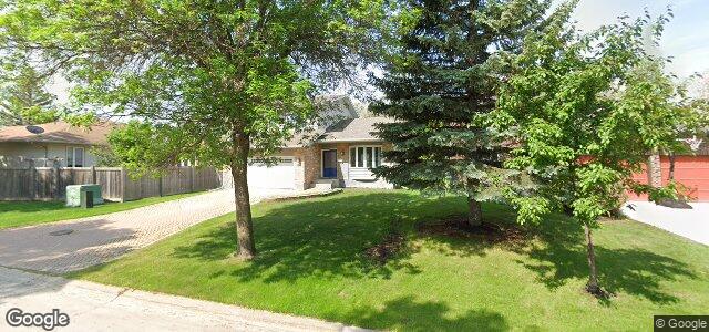 Larawan ng 74 Deerpark Drive sa Winnipeg, Manitoba