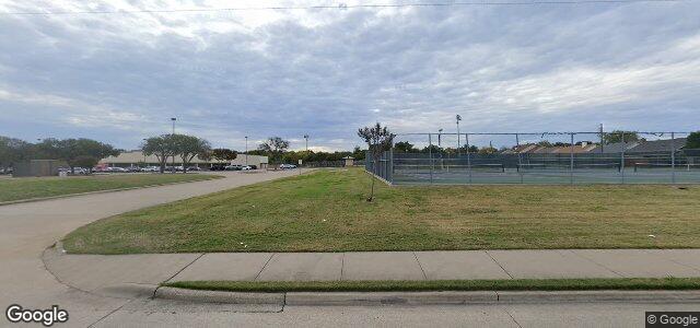 Larawan ng 800 Buckingham Road sa Winnipeg, Manitoba