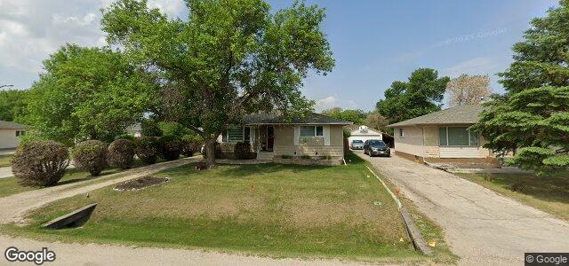 Larawan ng 800 Oakdale Drive sa Winnipeg, Manitoba