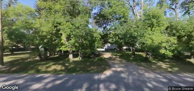 Larawan ng 810 Fairmont Road sa Winnipeg, Manitoba