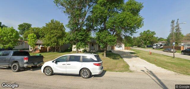 Larawan ng 812 Oakdale Drive sa Winnipeg, Manitoba
