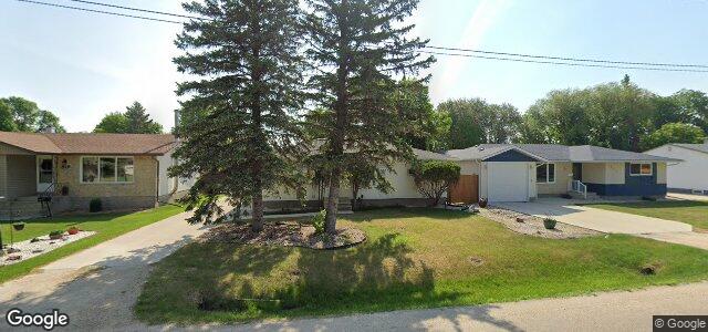 823 Oakdale Drive（加拿大曼尼托巴省温尼伯市）房屋照片