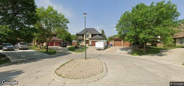 Larawan ng 90 Deerpark Drive sa Winnipeg, Manitoba