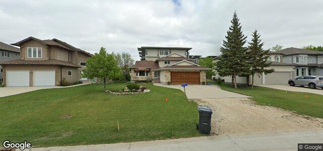 Photo of 1057 Lee Boulevard in Winnipeg, Manitoba