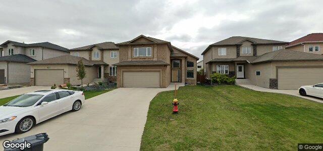 Photo of 1100 Lee Boulevard in Winnipeg, Manitoba