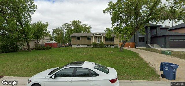 Larawan ng 1135 Lee Boulevard sa Winnipeg, Manitoba