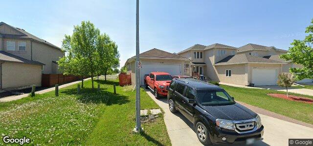 Larawan ng 1200 Comdale Avenue sa Winnipeg, Manitoba