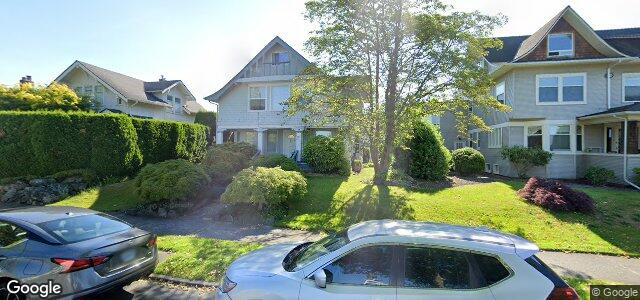 Larawan ng 1215 Colby Avenue sa Winnipeg, Manitoba