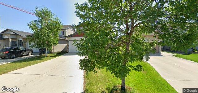 Larawan ng 124 Shore Street sa Winnipeg, Manitoba