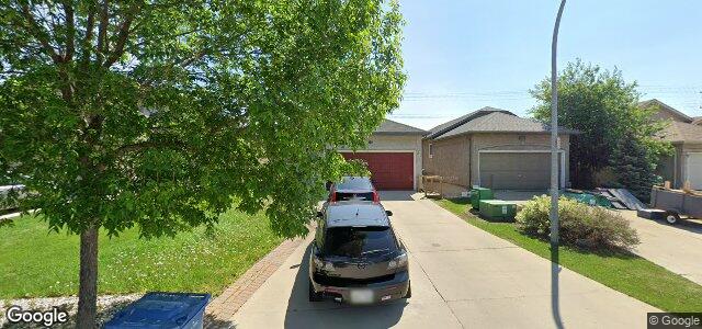 Larawan ng 160 Shore Street sa Winnipeg, Manitoba