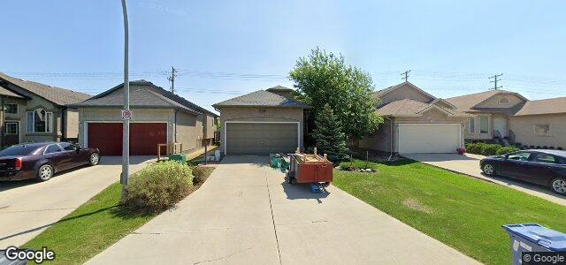 Larawan ng 166 Shore Street sa Winnipeg, Manitoba