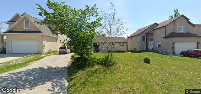 Larawan ng 202 Shore Street sa Winnipeg, Manitoba